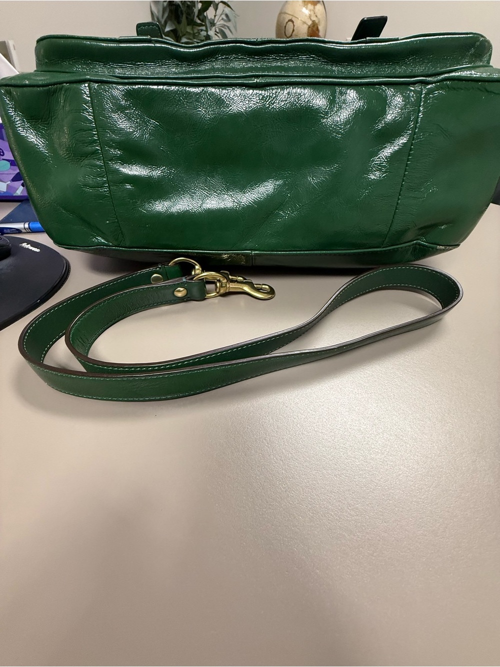 Coach Green Chelsea Leather Turnlock Shoulder Bag with Gold Hardware - Picture 5 of 14